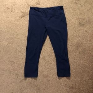 Navy Blue Lululemon Pace Rival Crops, size 8